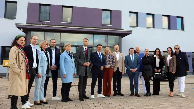 Bundesgesundheitsministerin Nina Warken besucht Wertheim